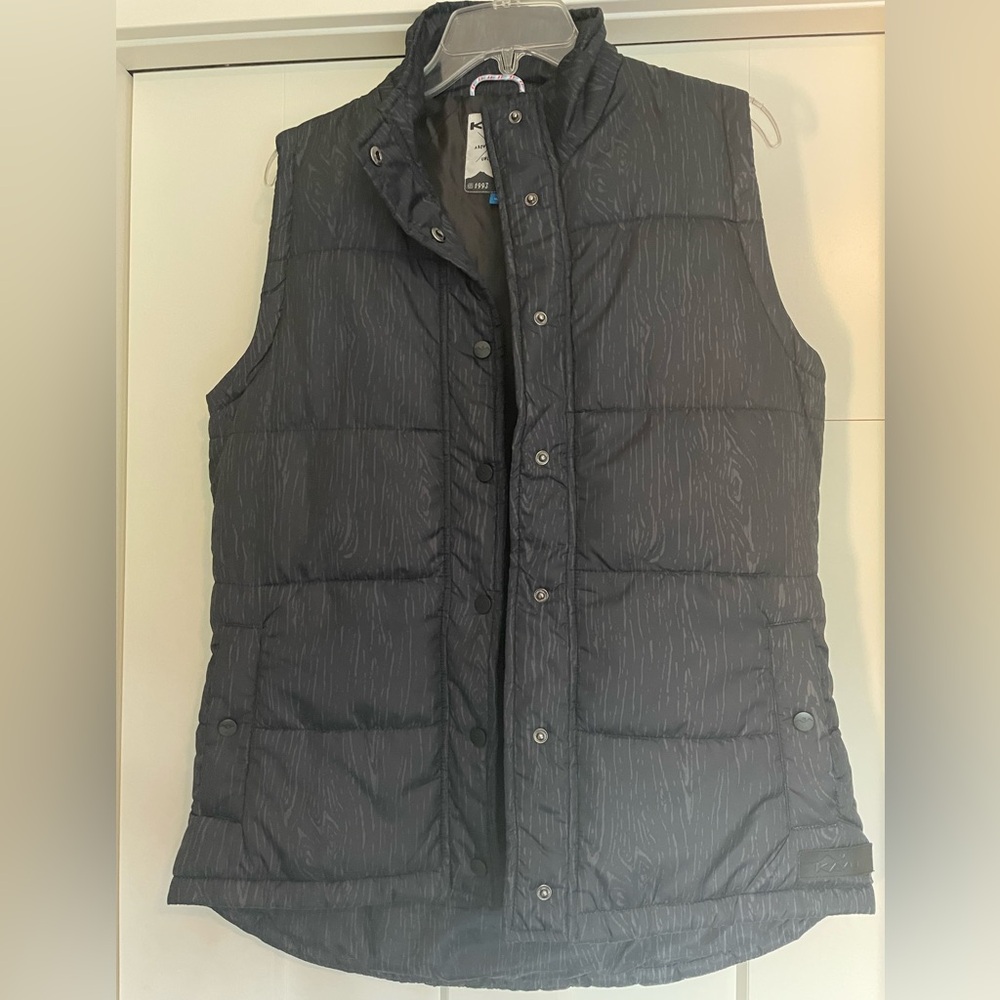 KAVU Black Puffer Vest